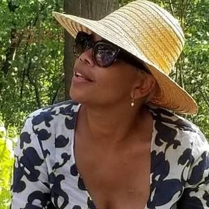 Meet your Posher, Elle